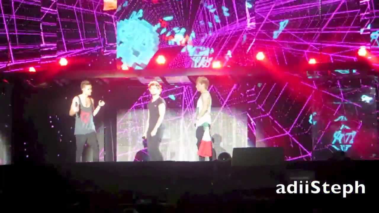 Kiss You - One Direction Mexico 09 Junio