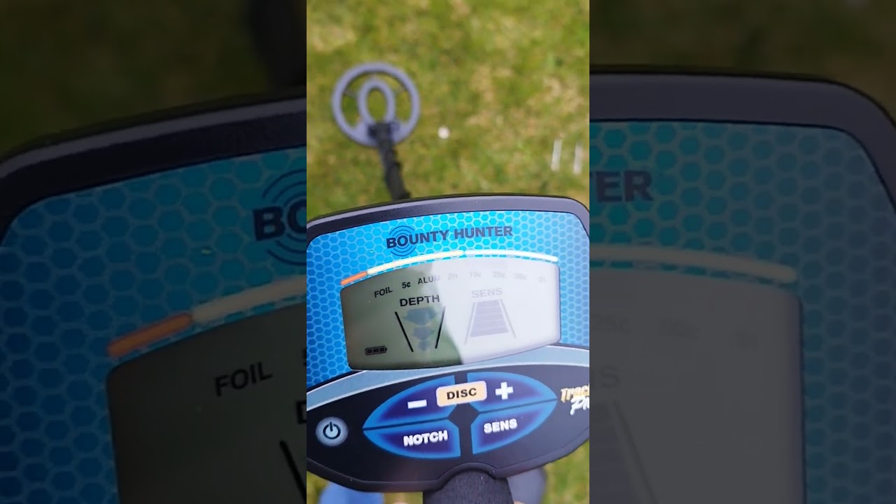 Bounty Hunter Tracker Pro Metal Detector