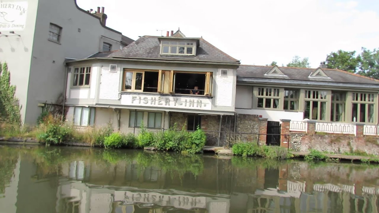 Walk along the Grand Union Canal Hemel Hempstead Hertfordshire 2