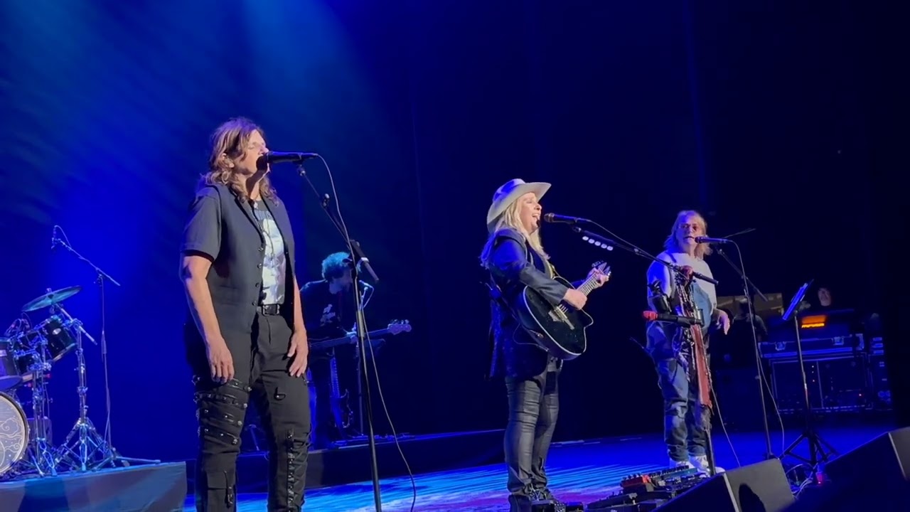 You Can Sleep While I Drive - Melissa Etheridge + Indigo Girls
