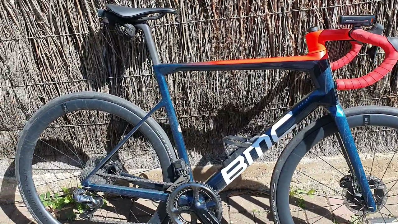 BMC Team Machine SLR 01 VS S-Works SL7 Tarmac