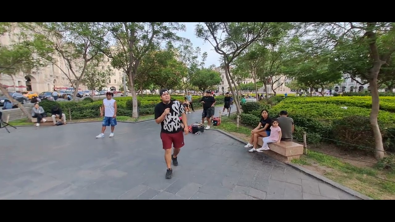 Jóvenes cómicos, Plaza San Martín Limá Perú...