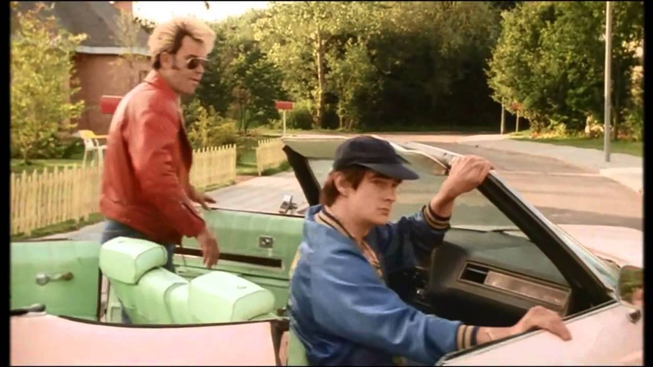 Johnnie en Kees Flodder hebben schijt aan de buurt!