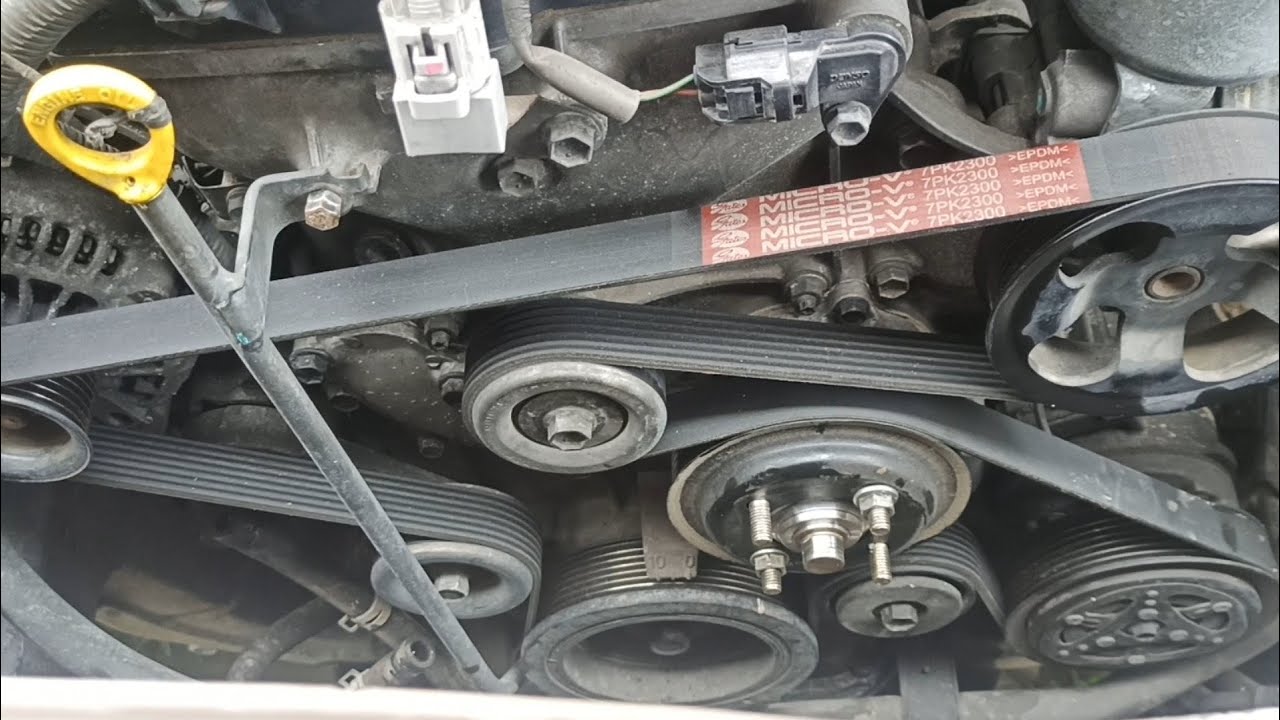 Removing or installing serpentine belt Toyota Fortuner