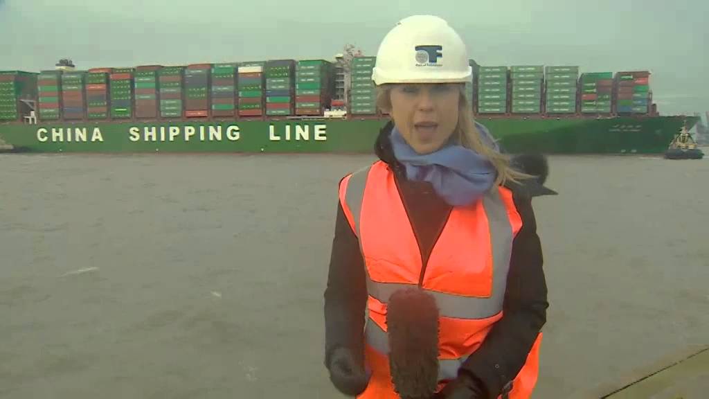 World's largest ever container ship calls at Felixstowe
