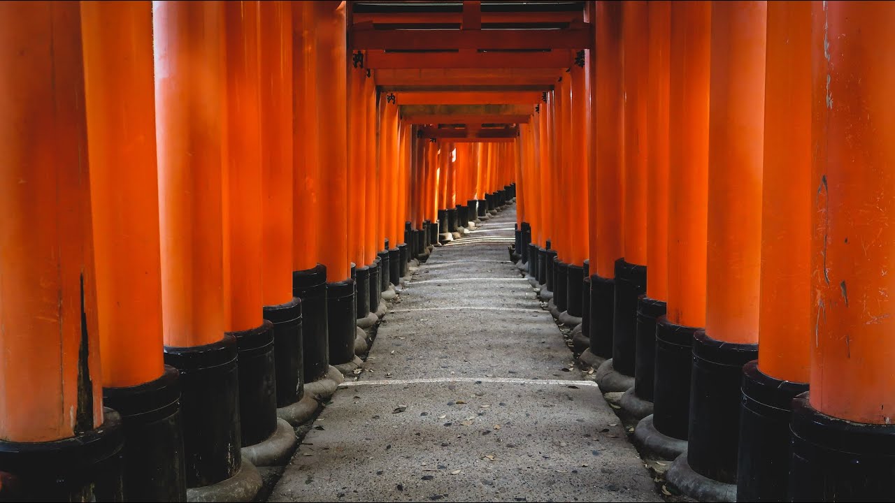 Visitando Fushimi Inari en Kioto, Japón ⛩️✨🇯🇵 El Templo de 10,000 Torii Rojos, Historia y Cultura 🏮📸