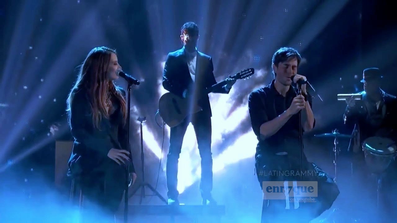 Enrique Iglesias - Loco ft. India Martinez (LIVE)