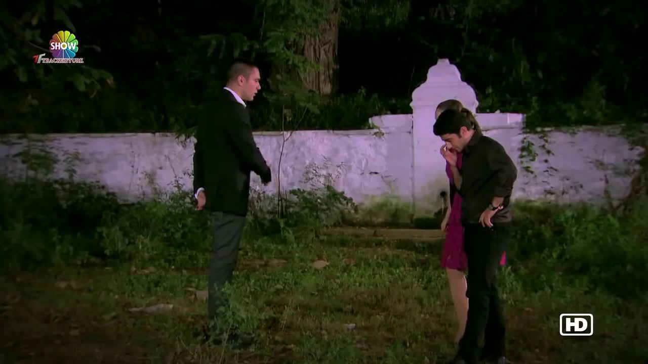 Pis yedili bayrampaşalı gülcanla trafoya izin veriyor..