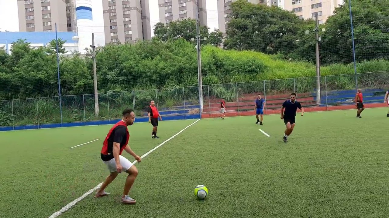 Amigos, vermelho 3 x 1 azul, data 07/2/26