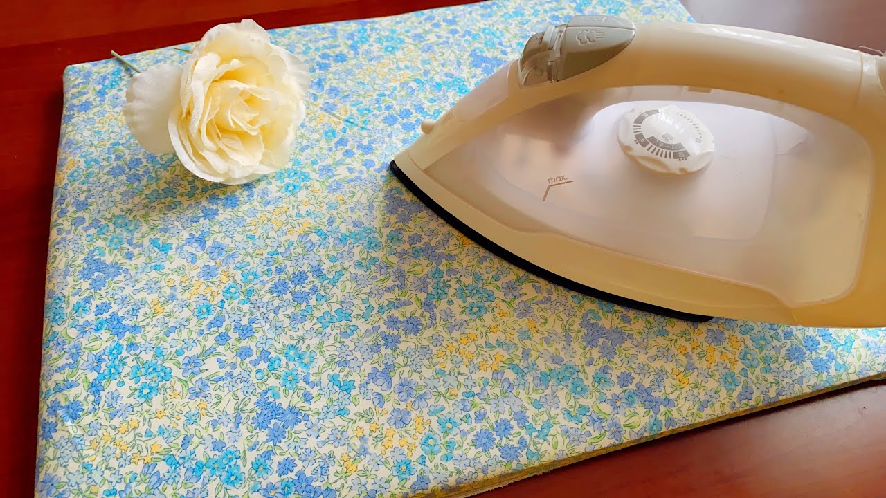 簡単！切って貼るだけのミニアイロン台の作り方　How to make a small ironing board 小さいアイロン台 コンパクト　100均材料