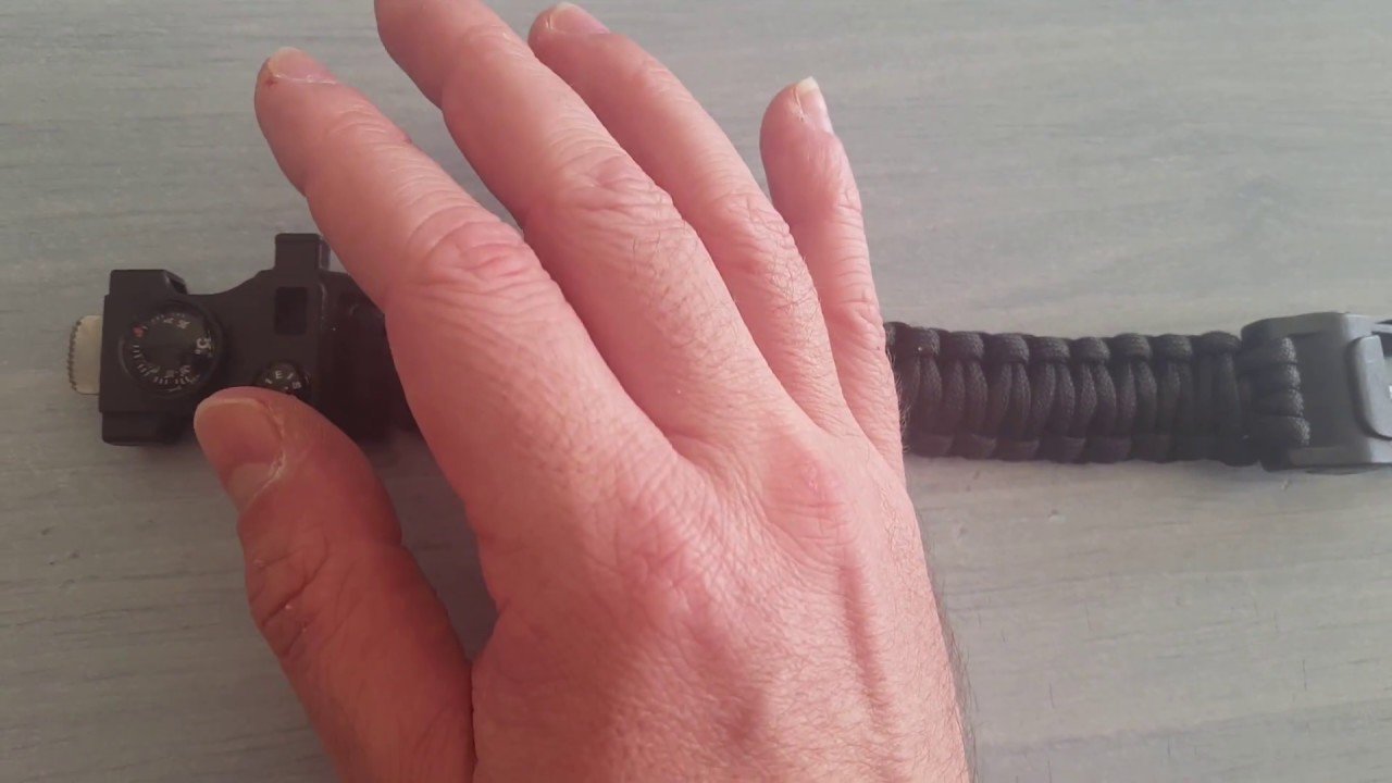Paracord tűzgyújtós karkötő