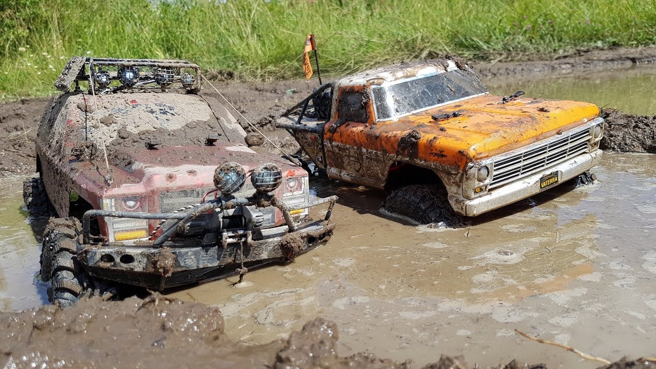 Сравнительный тест-драйв в гряземесе ... Everest Gen 7 и Vaterra 1968 Ford F100