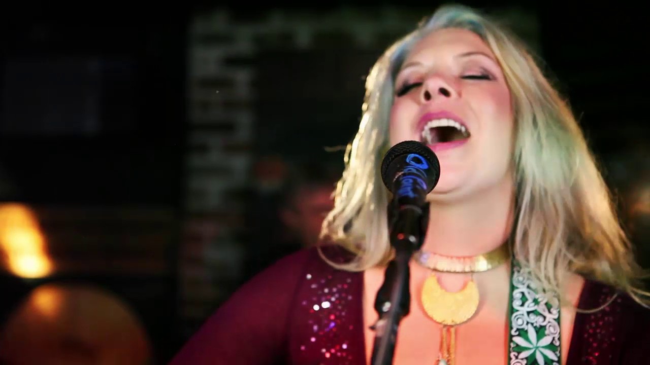 Amanda Walker  - I Love You (official video)