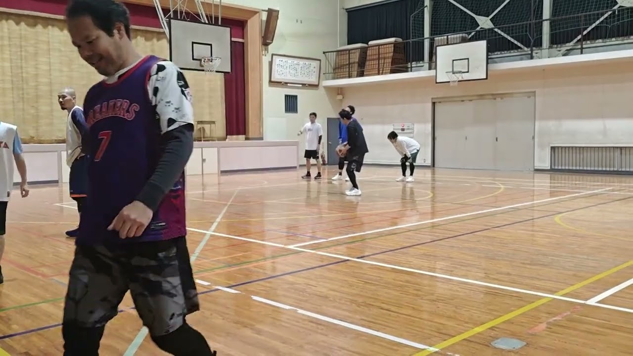 日曜シニア対ヤング1クォーター