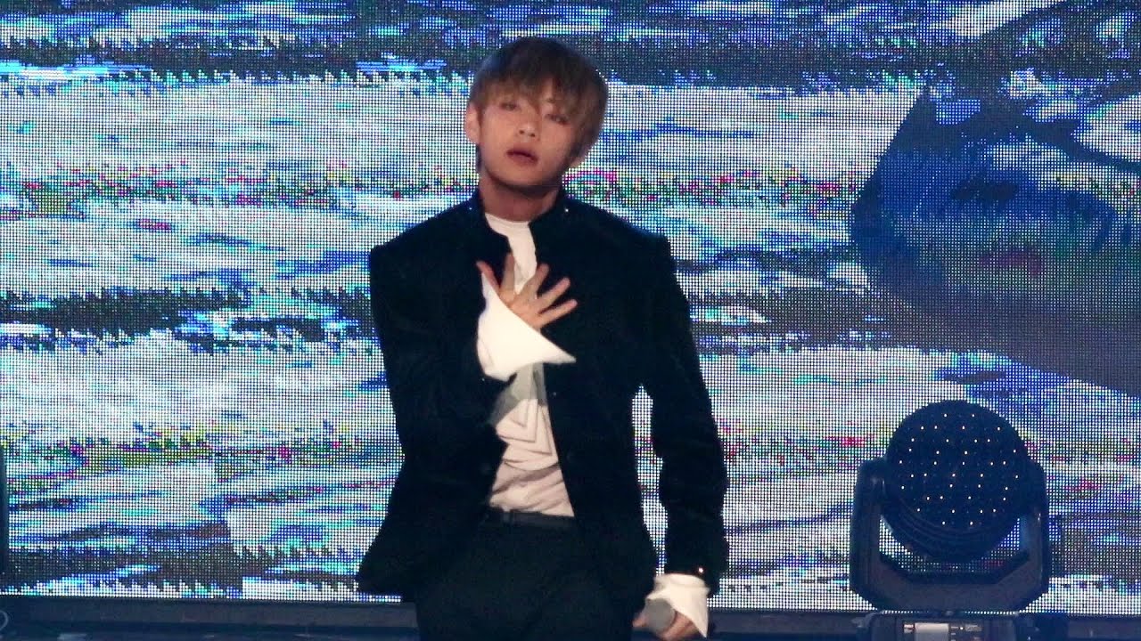 170222 6th Gaon가온차트 - BTS 방탄소년단 - 피 땀 눈물 Blood Sweat & Tears - 태형 Taehyung 뷔