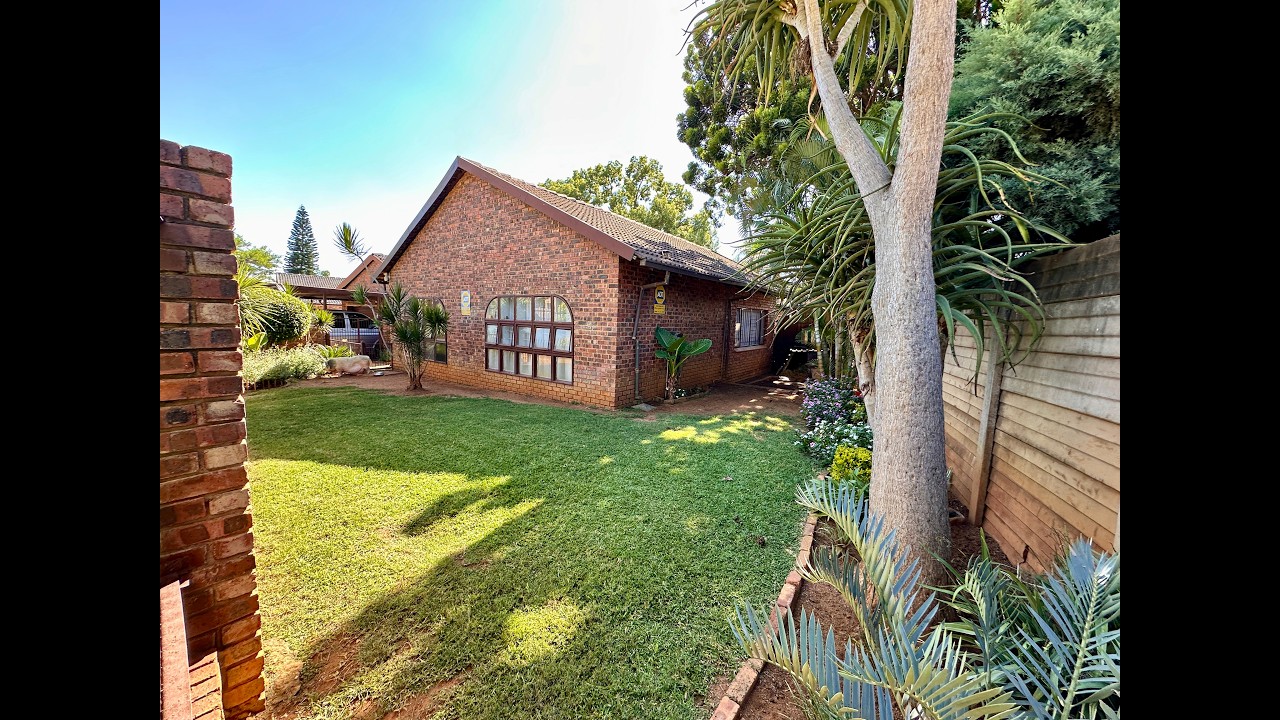 #7455786 Freestanding Family Home with Flatlet and  Borehole in Theresapark