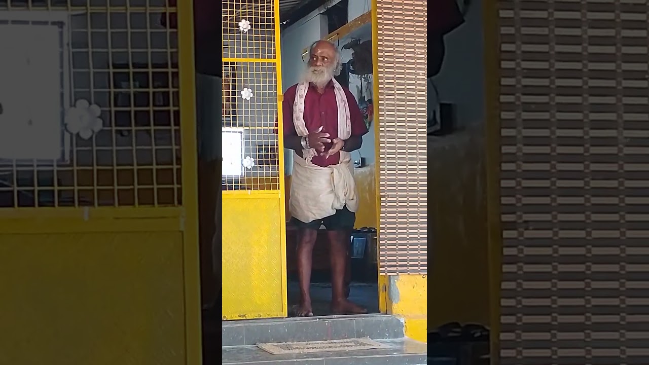 Living Sarguru Bagavan Sri Surendhar Muniver