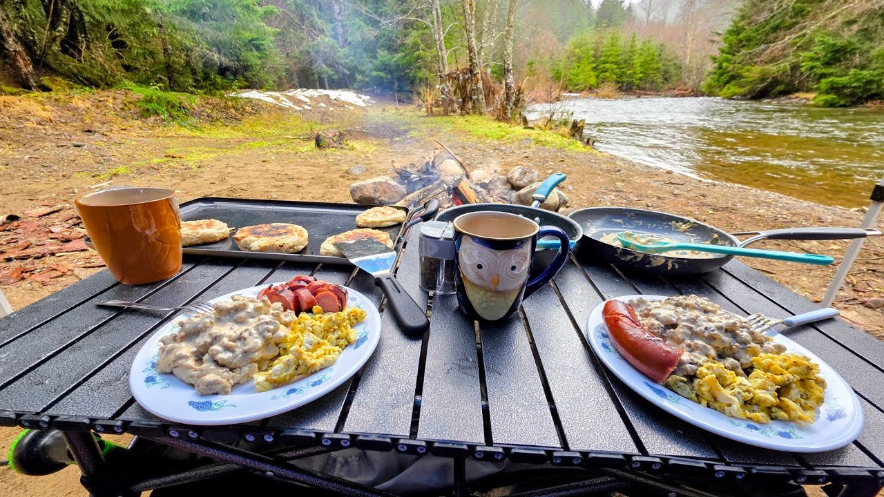 Rainy weekend camping in the PNW