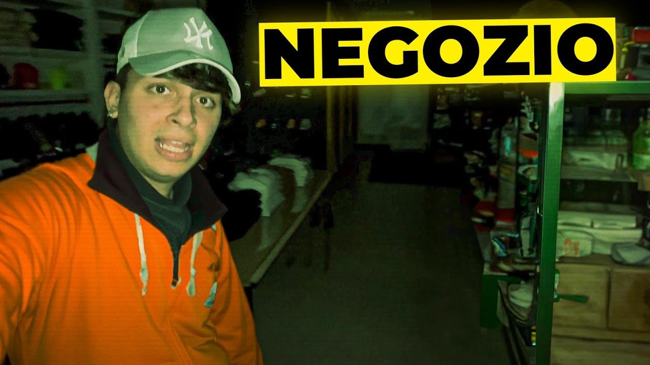 Nascosto tutta la NOTTE in un Negozio di Vestiti&hellip; (beccati)