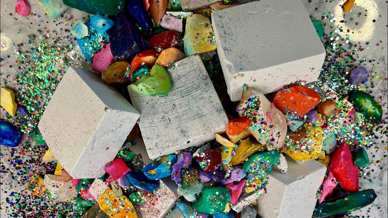 Fresh Gym Chalk w Chunks & Pebbles