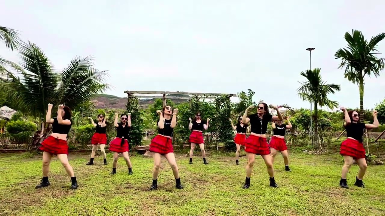 Địa Đàng- Nhóm ZumBa Sắc Xuân CP- Trải Nghiệm  Hè 2025