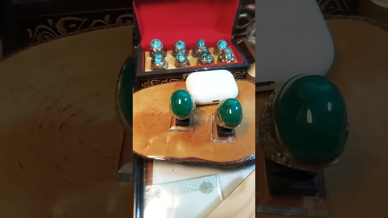 Bacan Mumbul Jenong #bacan #gemstone #permataindonesia #bacanhijau #bacanjumbo