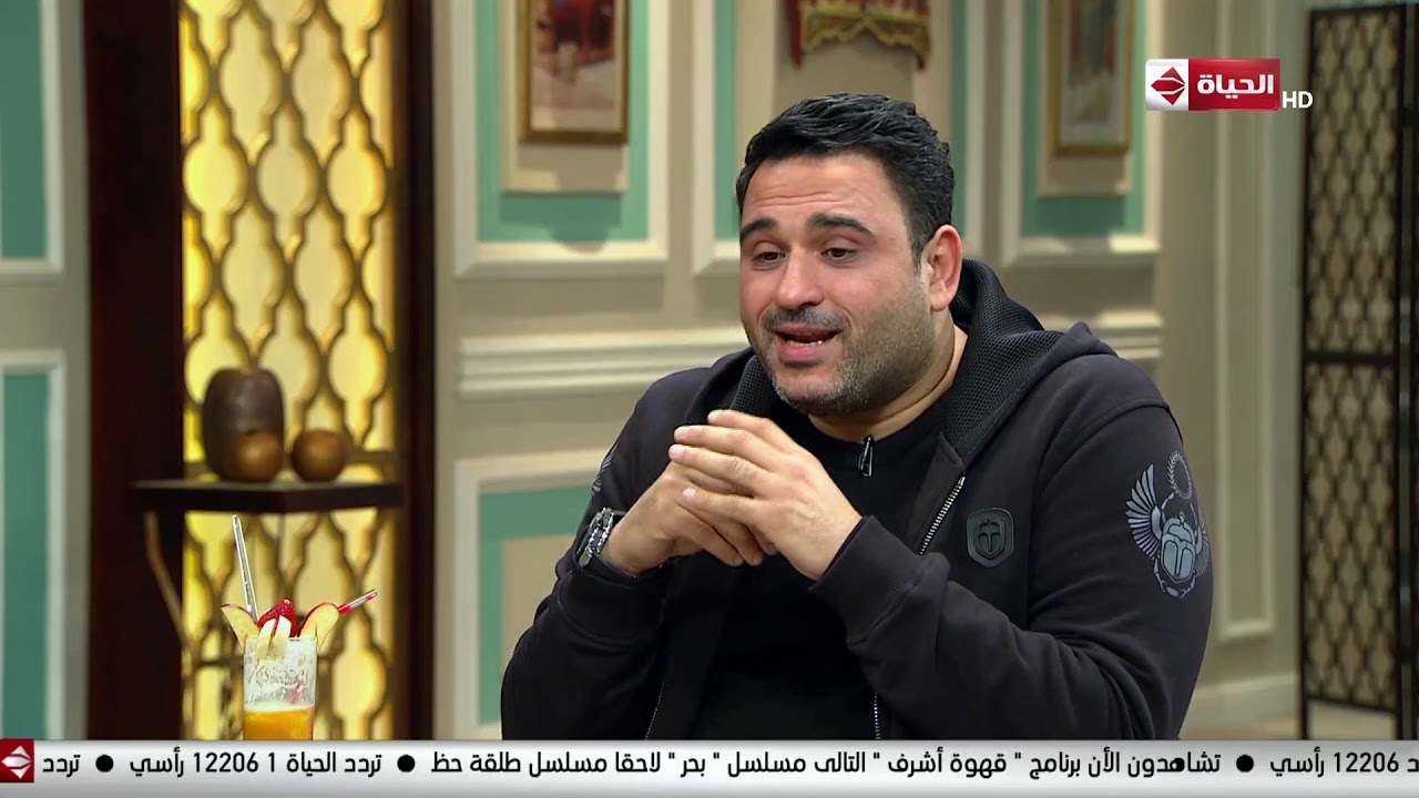 قهوة أشرف - أكرم حسني يحكي لأول مرة تفاصيل شخصية 