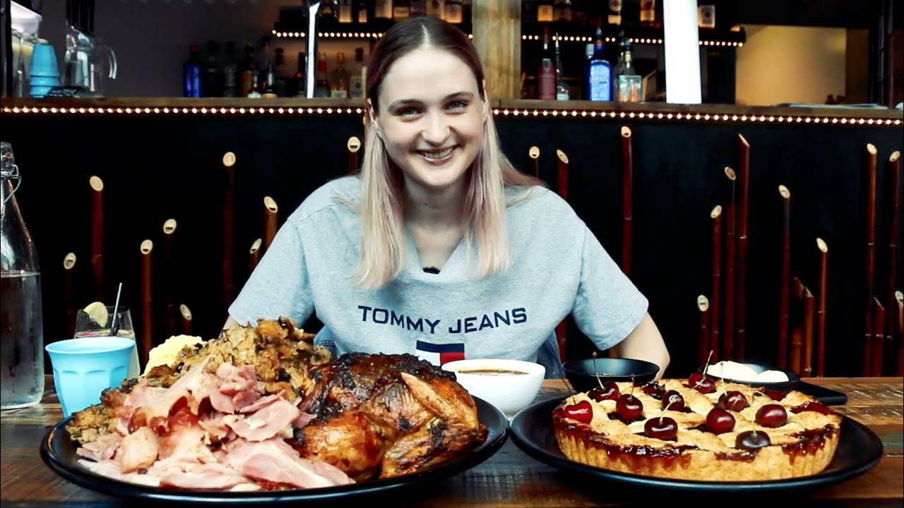 Massive Christmas Dinner Challenge | GIRLS VS FOOD