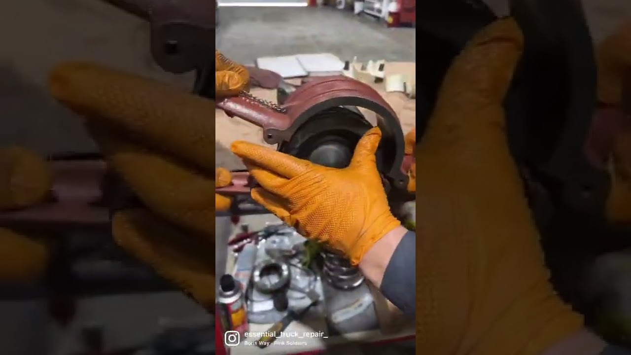 Installing pistons on Cummins ISX 