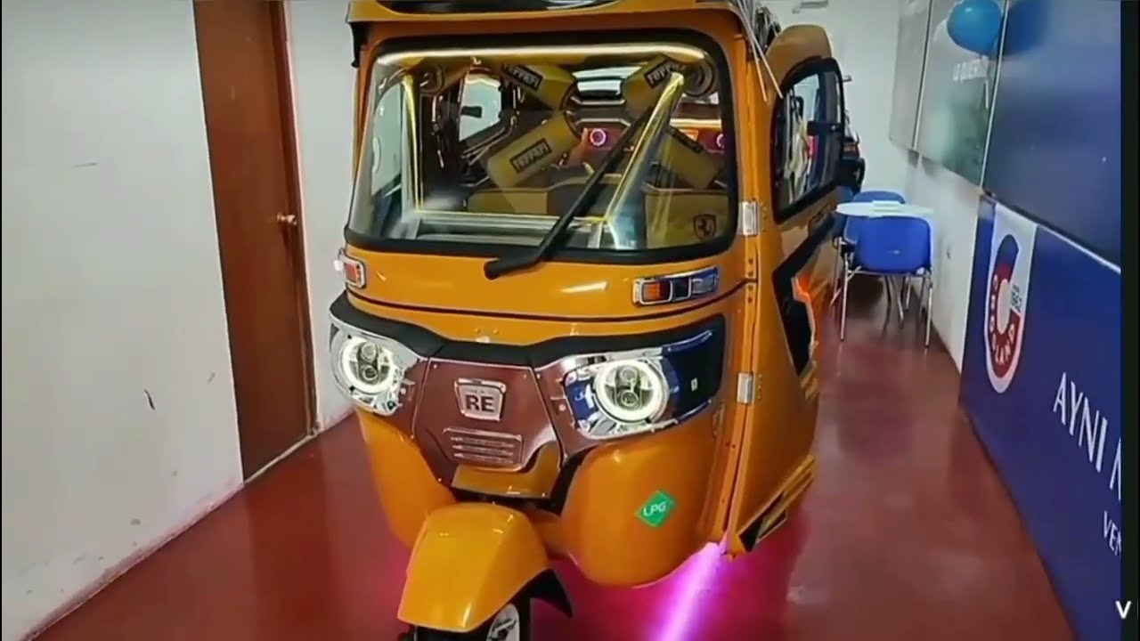 EN FIBRA FIBRACORP MODELO NEMESIS MOTOTAXI BAJAJ en la tienda AYNI MOTORS