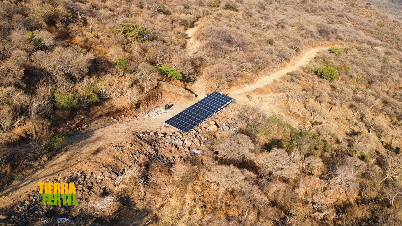 Tierra Fértil Tv-Bombeo de agua por medio de paneles solares de la empresa ISSOLMEX (04.10.25)