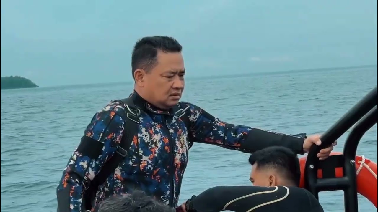 Ditpolairud Polda Sulsel  Melaksanakan Giat Pelatihan Menyelam Rutin.