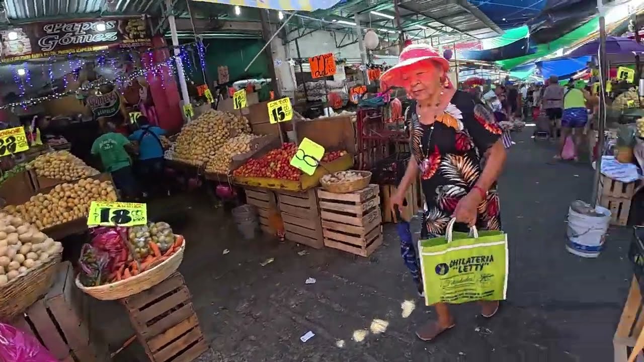 Walking Tour Where You Don't Want To Go - Centro Mercado Acapulco