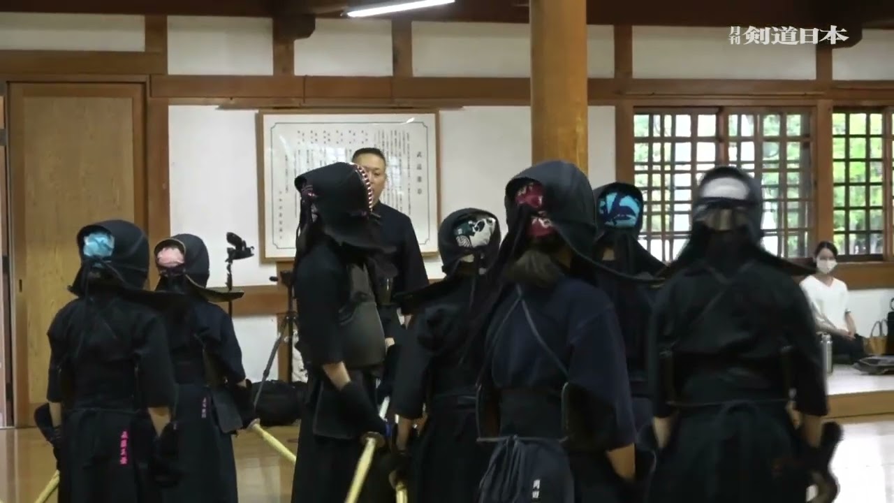 芯の太い剣道を求める竹内司教士八段の熱血指導