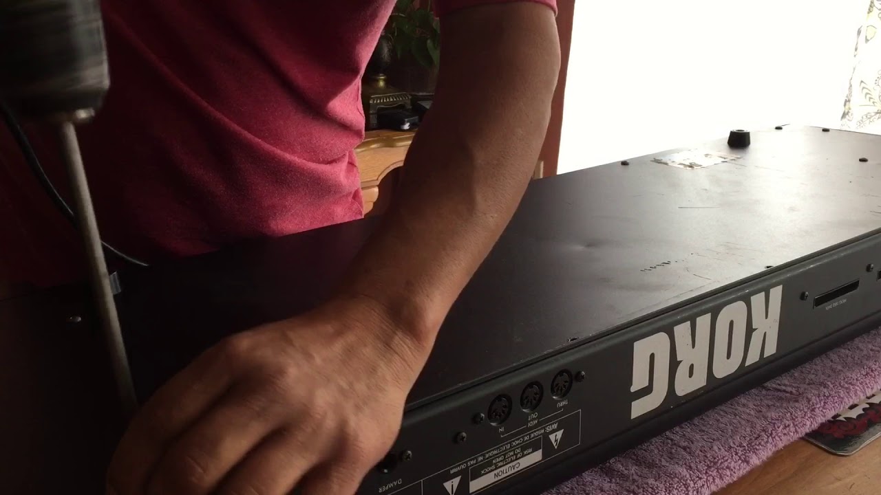 Korg 01wfd remplazo de luz del pantalla color azul 👍🏻