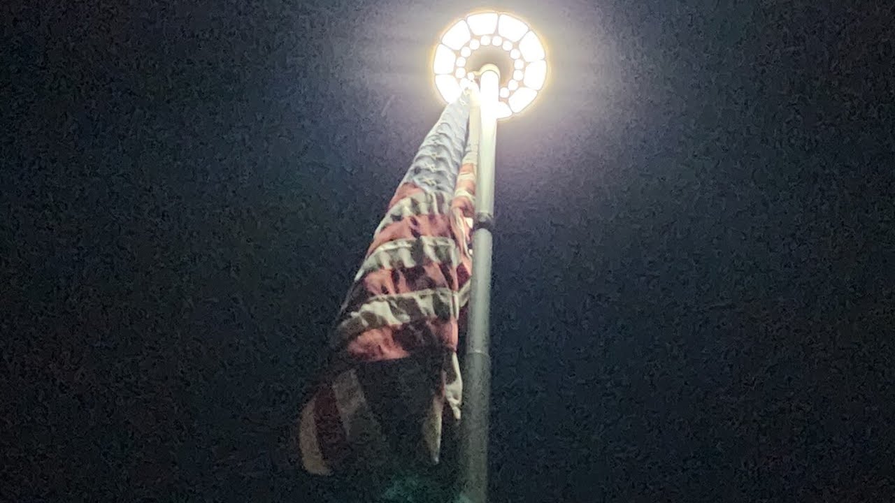 BRIGHTEST SOLAR FLAG POLE LIGHT (566 LED's) Part 1