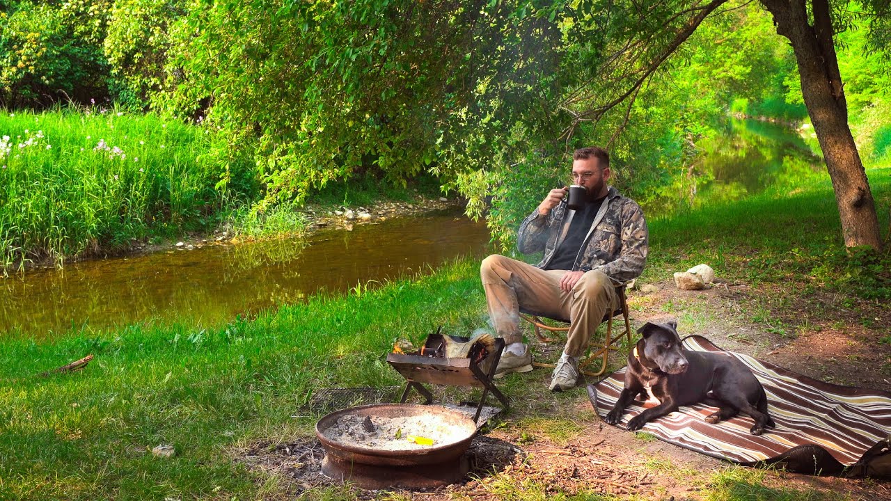 Camping with my Dog by a River | Breakfast Oatmeal, Carne Asada Tacos & Horchata