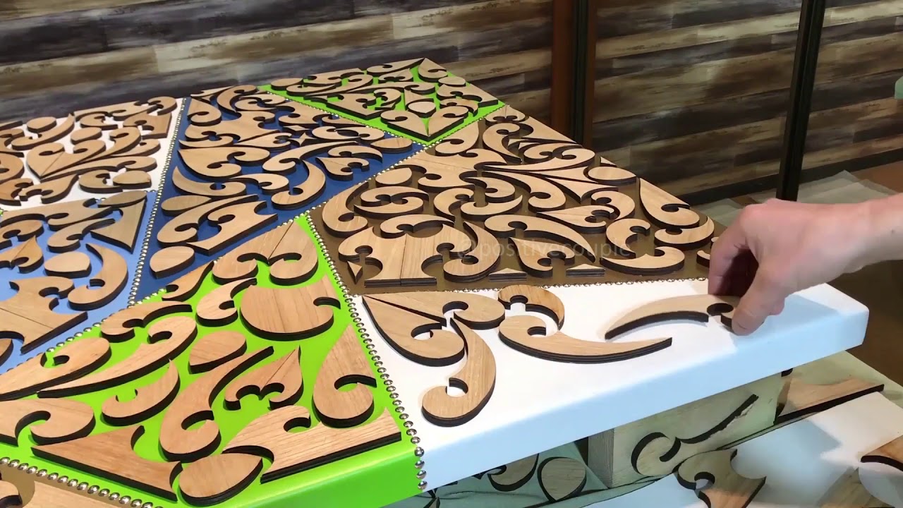 Kitchen Table made of Wood and Epoxy.
