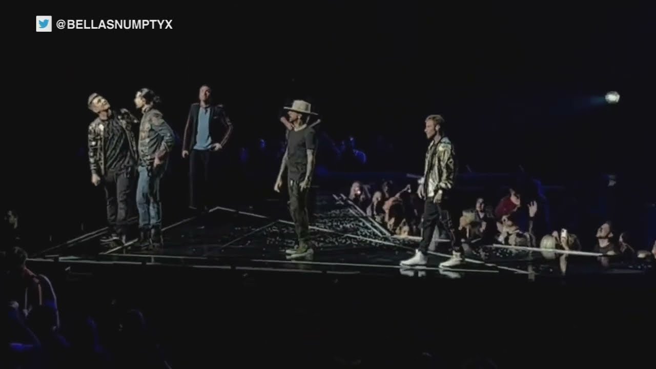 Backstreet Boys pay tribute to Aaron Carter at London concert