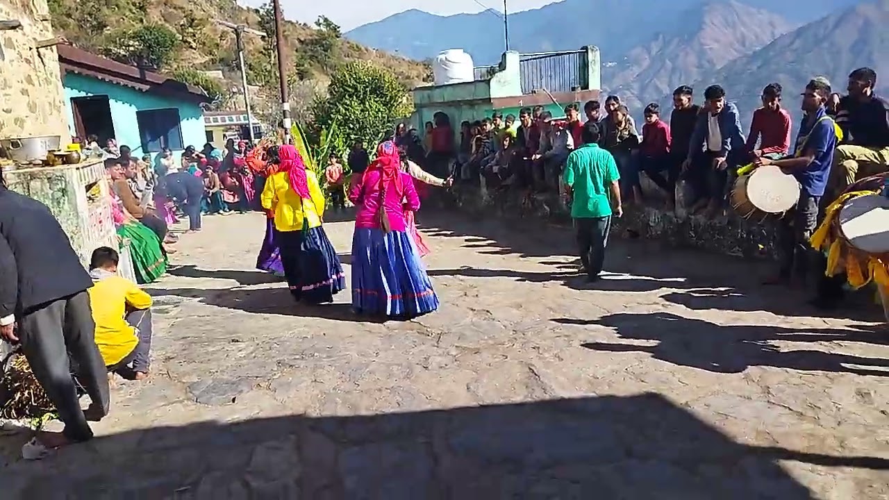 पुराने रीति रिवाज मैं उनकी संस्कृति।। Pahadi lifestyle  vlog ।। #pahadi #uttarakhand #video #viral