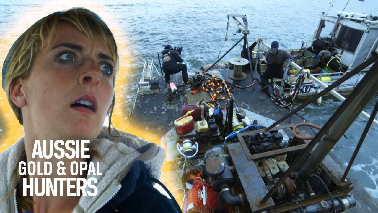 Rough Sea Crashes Emily Riedel’s Ship Into Another Boat | Bering Sea Gold