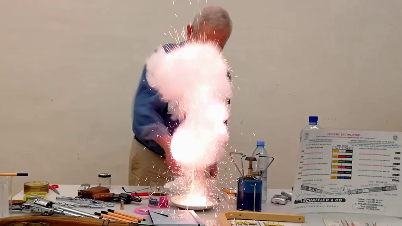 &bdquo;Explosion &ndash; Brisantes &uuml;ber Spreng- und Explosivstoffe&ldquo;