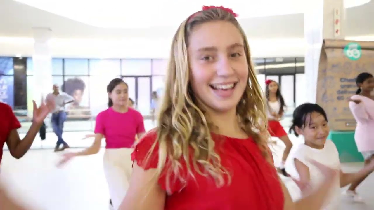 Crawford La Lucia Valentines Day Flash Mob