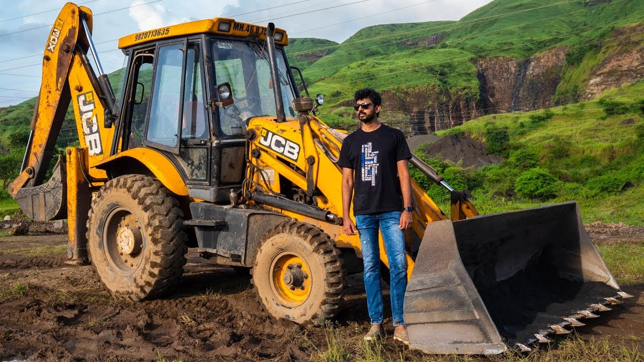 JCB Backhoe Test Drive Review - 700K Special | Faisal Khan