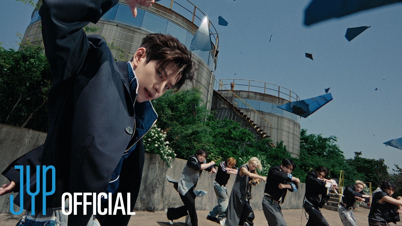Stray Kids This & That M/V