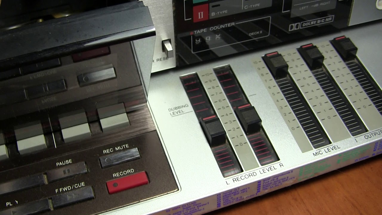 AIWA AD WX220 cassette deck 1984