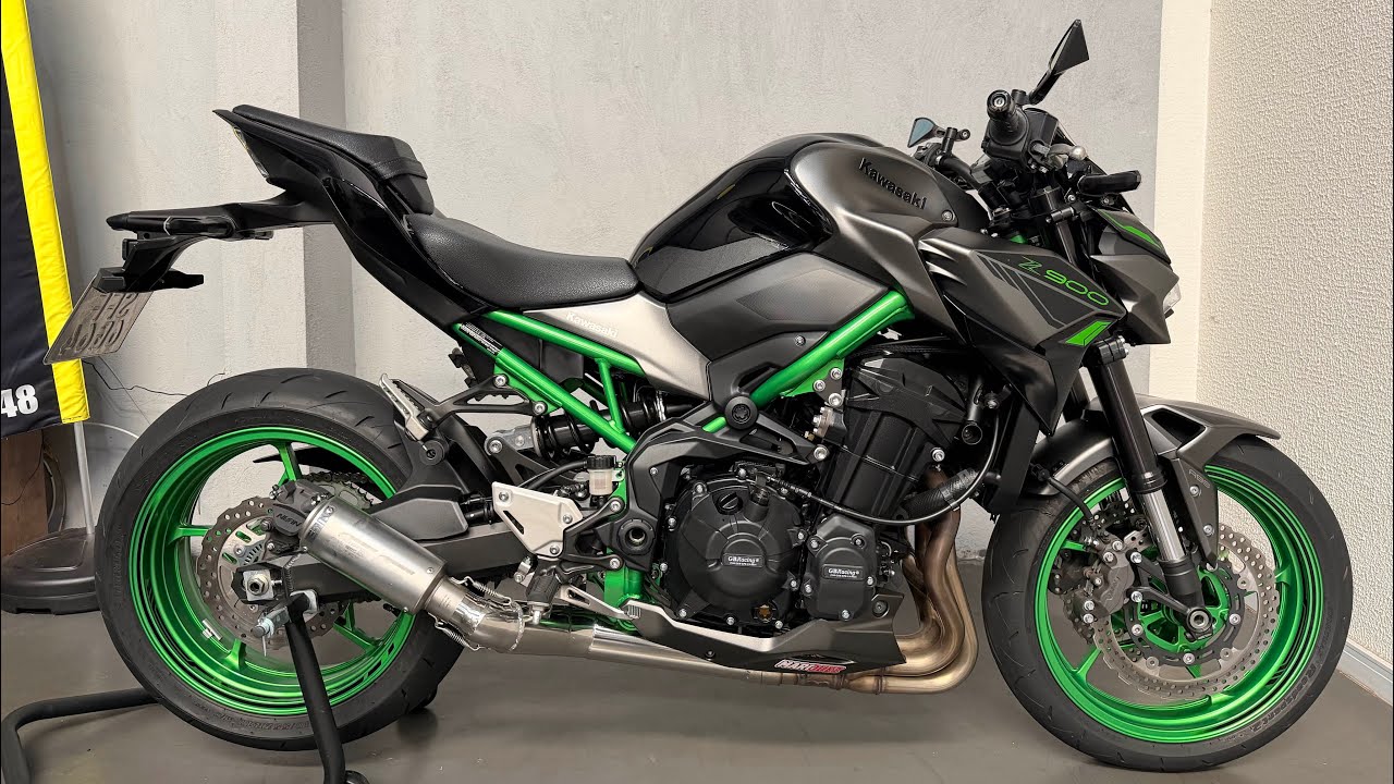 Kawasaki Z900 em detalhes 2023 