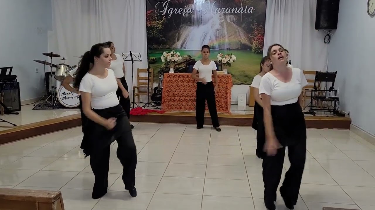 Redimido (Bruna Olly)   Ministério de Dança Expressão e Louvor