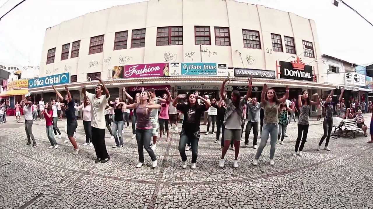 Aline Barros - Sonho de Cristo  [ Flash Mob ]
