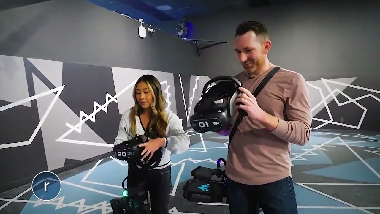 Run for your lives in this state-of-the-art virtual reality escape room experience!